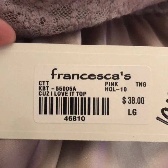 Francesca’s Color pink size Large 3 Buttons on shoulder and Lace on top - Picture 9 of 9